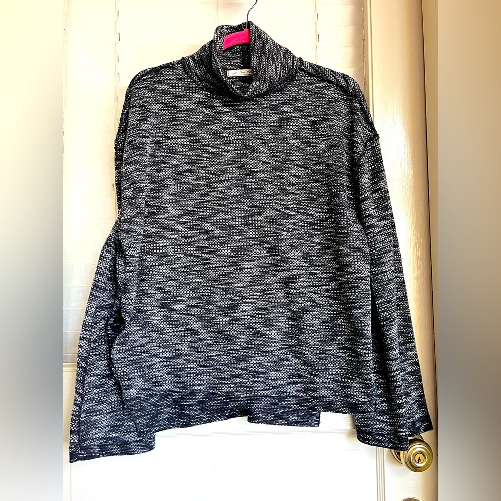 We the Free slit side Tunic Medium